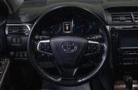 Toyota Camry 12 из 19