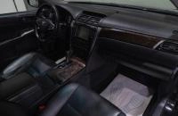Toyota Camry 18 из 19