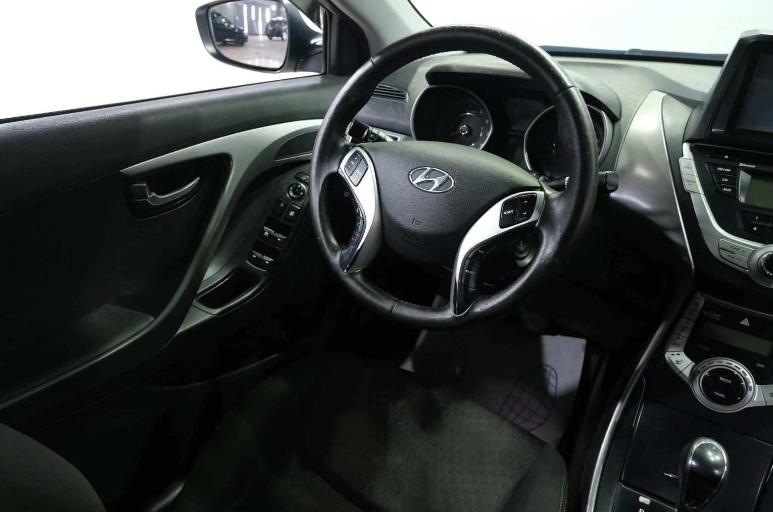 Hyundai Avante 11 из 26