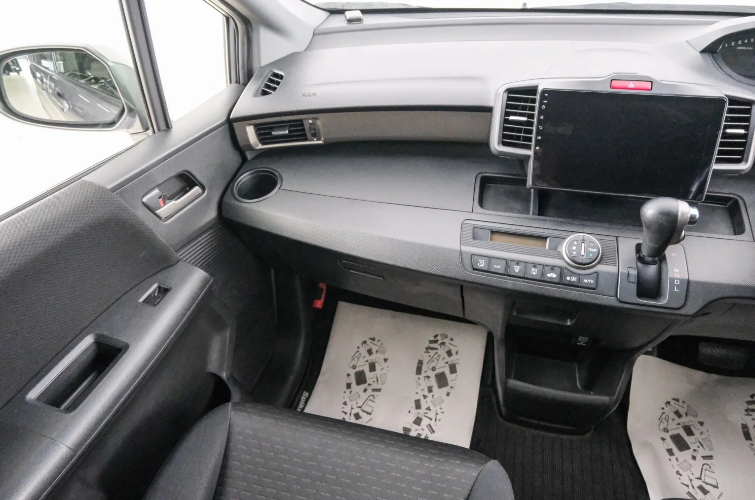 Honda Freed 11 из 23