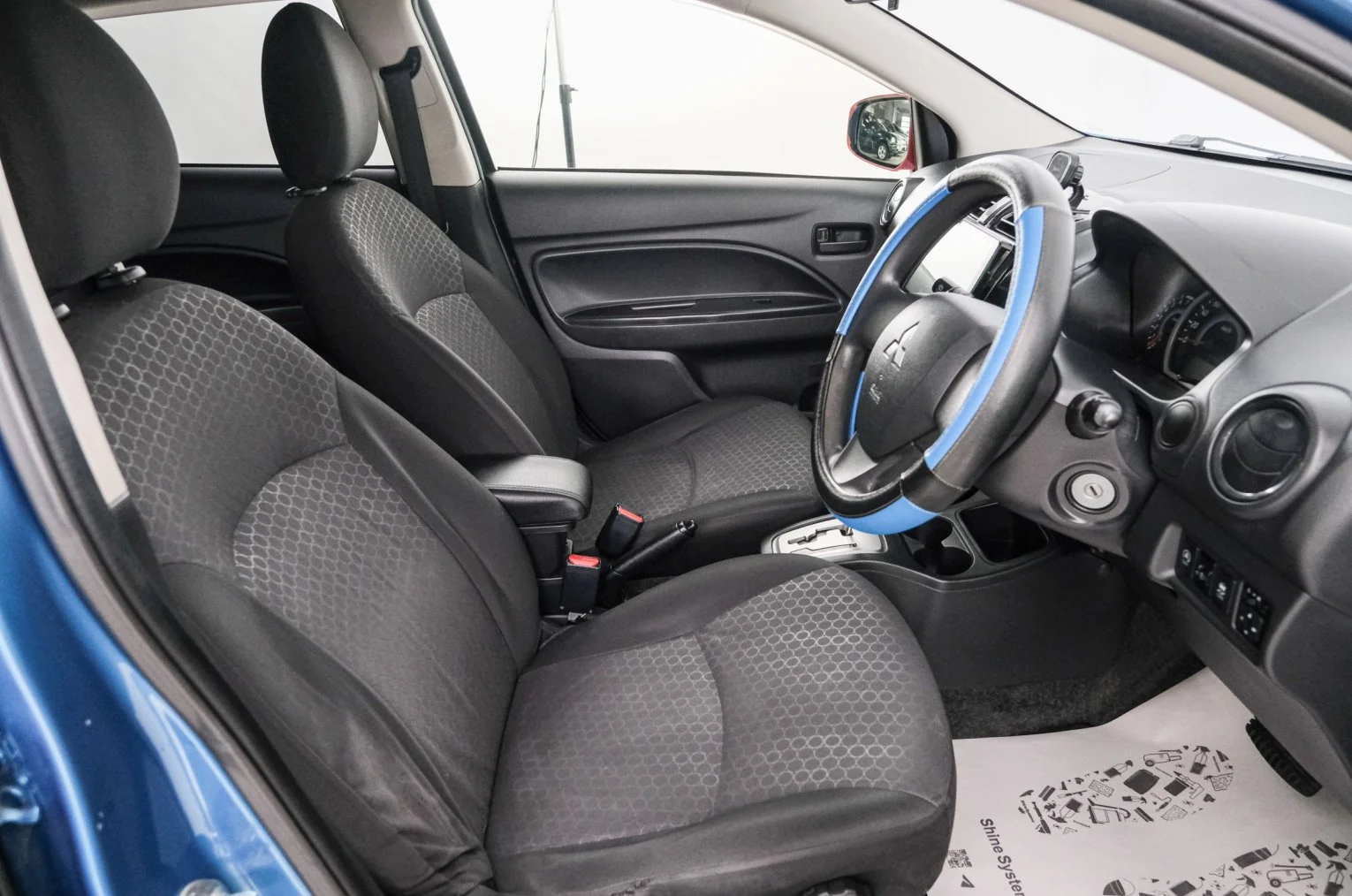 Mitsubishi Mirage 7 из 21