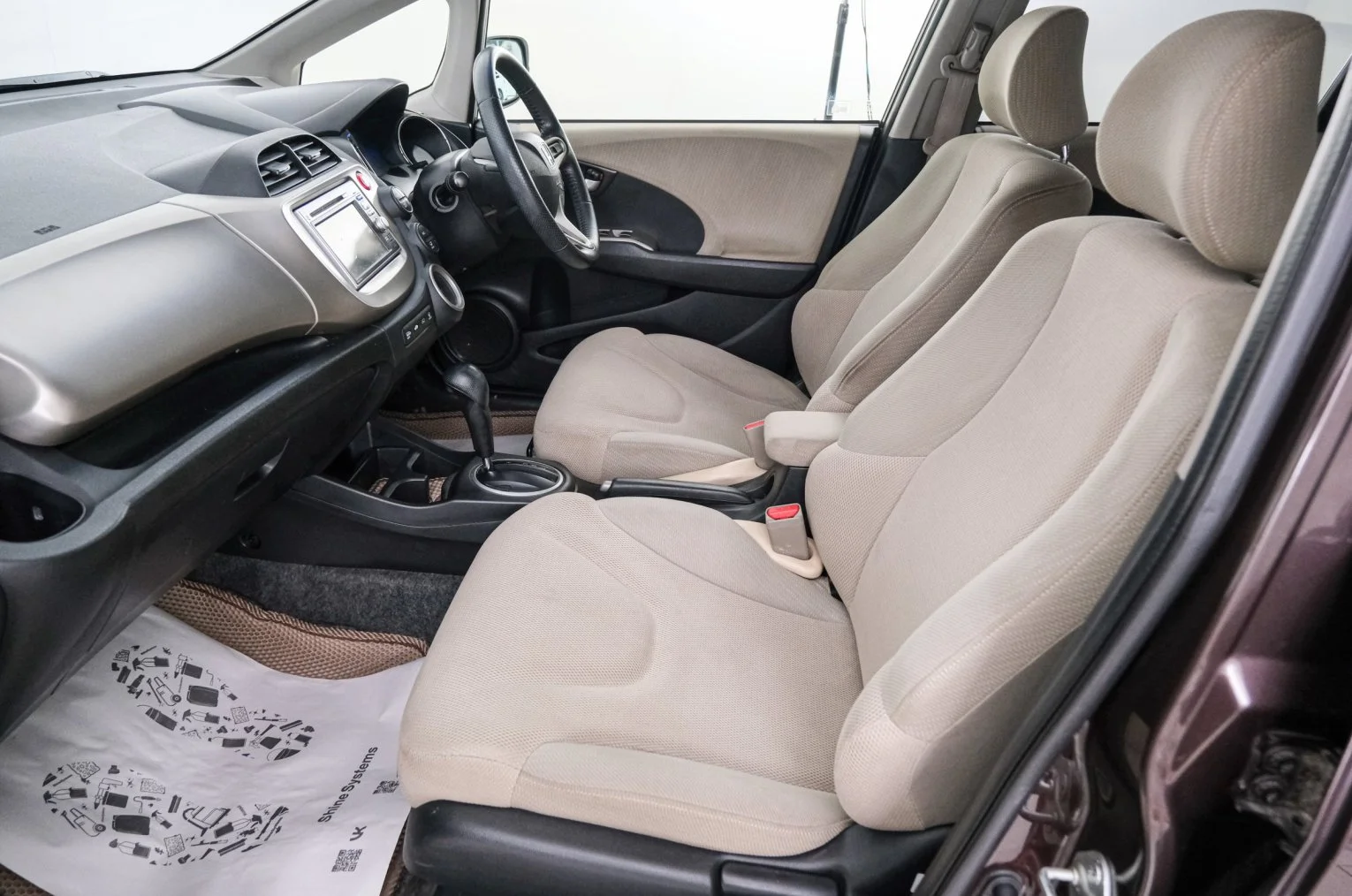 Honda Fit 13 из 21