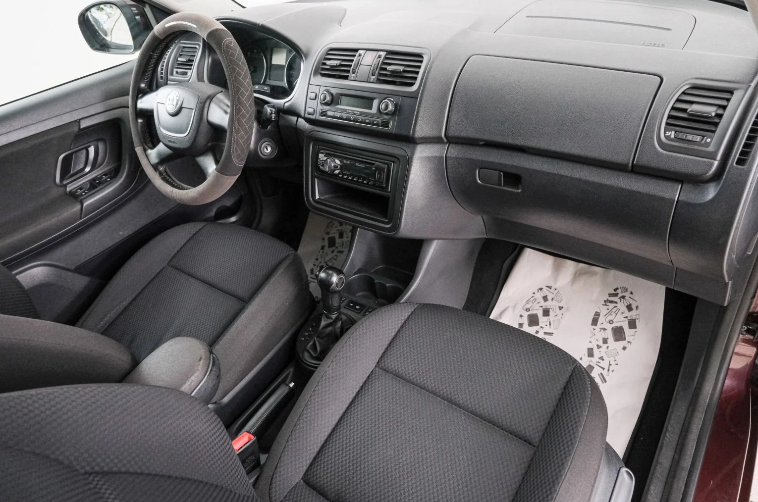 Skoda Fabia 12 из 22