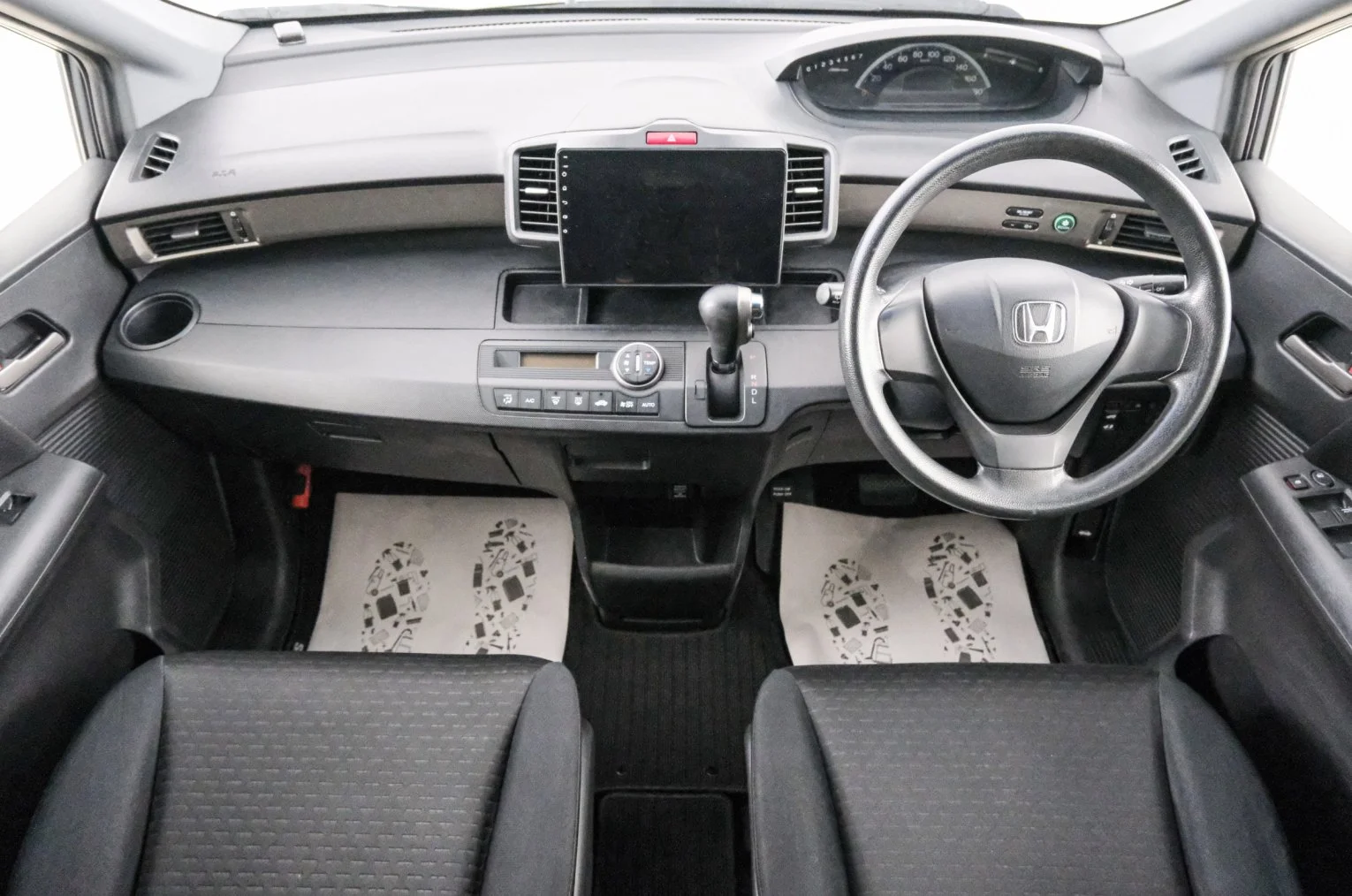 Honda Freed 10 из 23