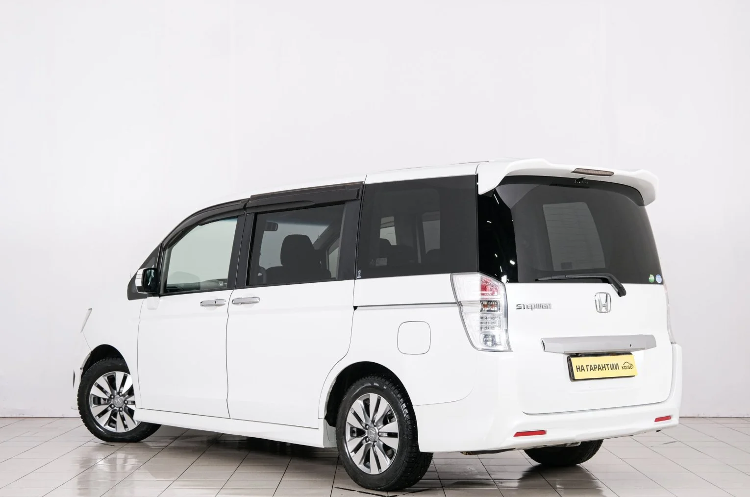 Honda Stepwgn Spada 4 из 6
