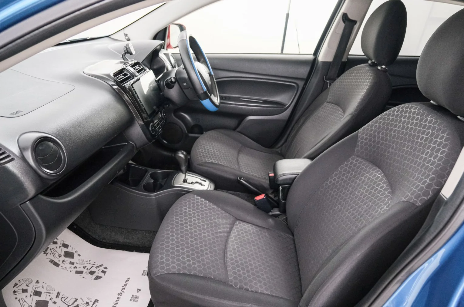 Mitsubishi Mirage 13 из 21
