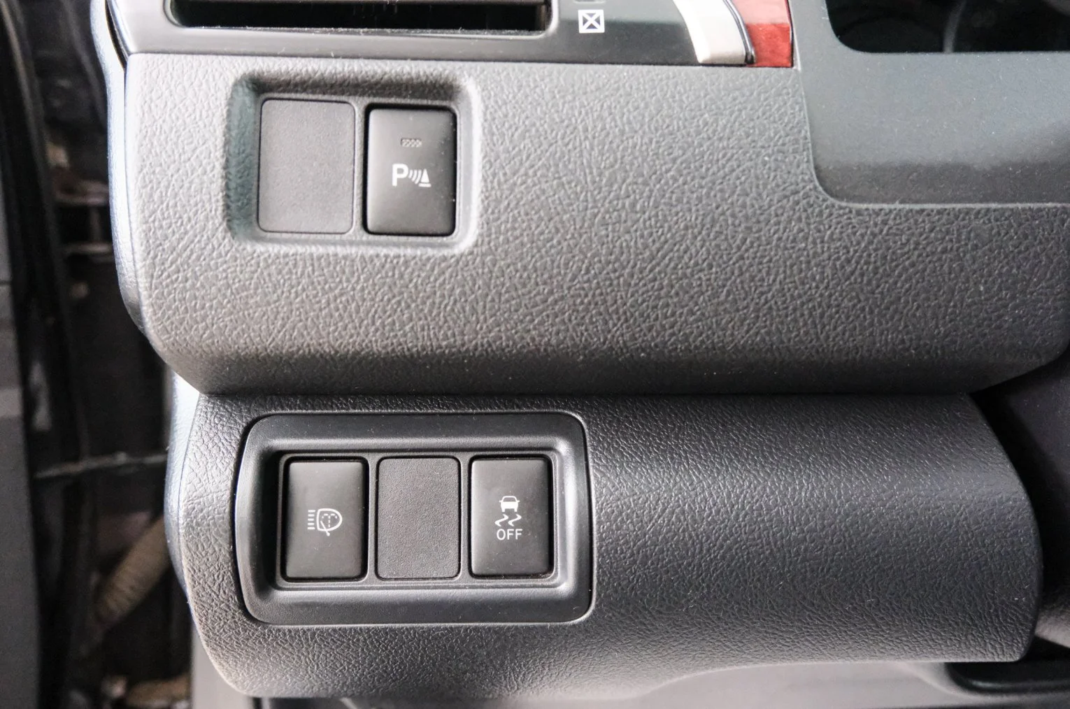 Toyota Camry 19 из 22