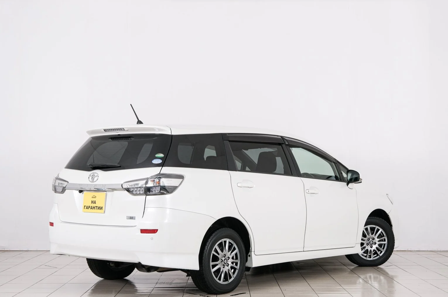 Toyota Wish 6 из 6