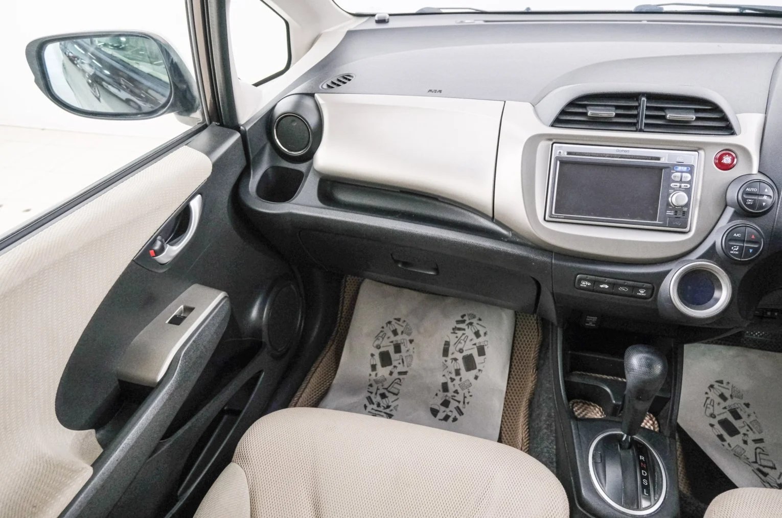 Honda Fit 11 из 21