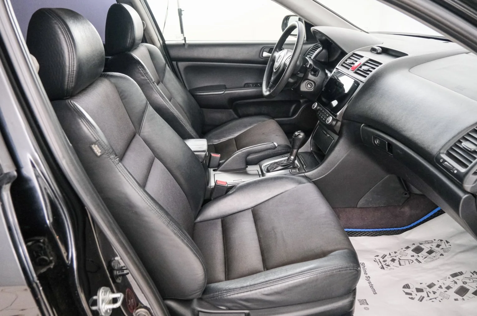 Honda Accord 13 из 21