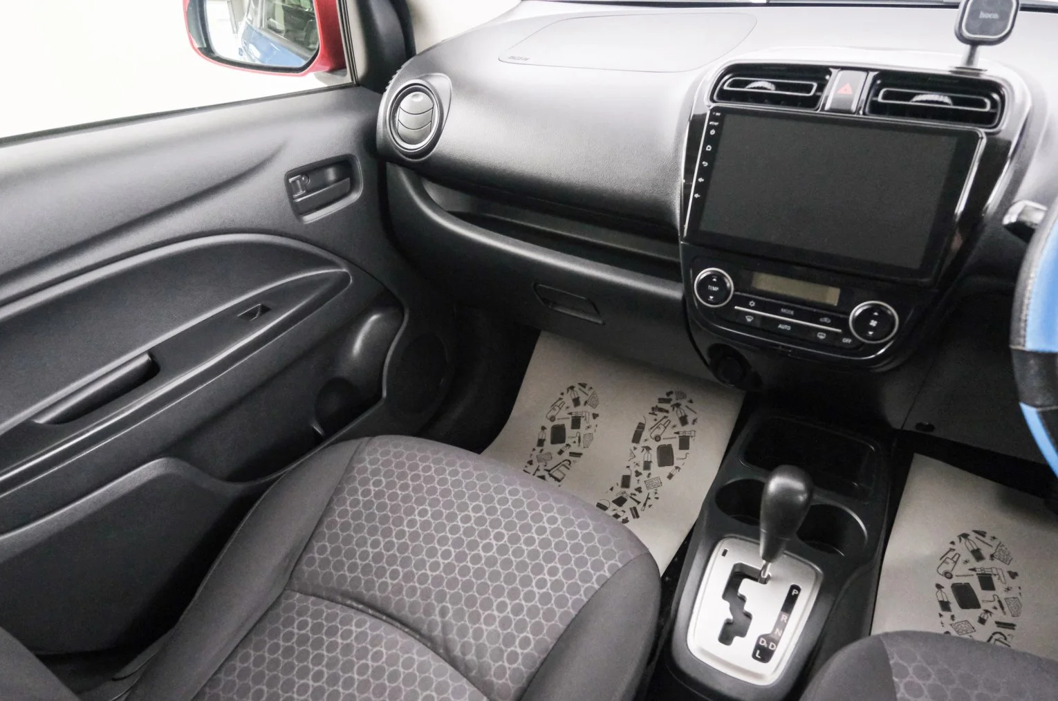 Mitsubishi Mirage 11 из 21