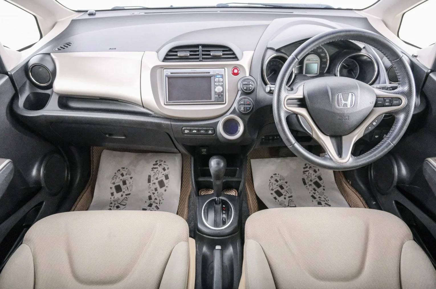 Honda Fit 10 из 21