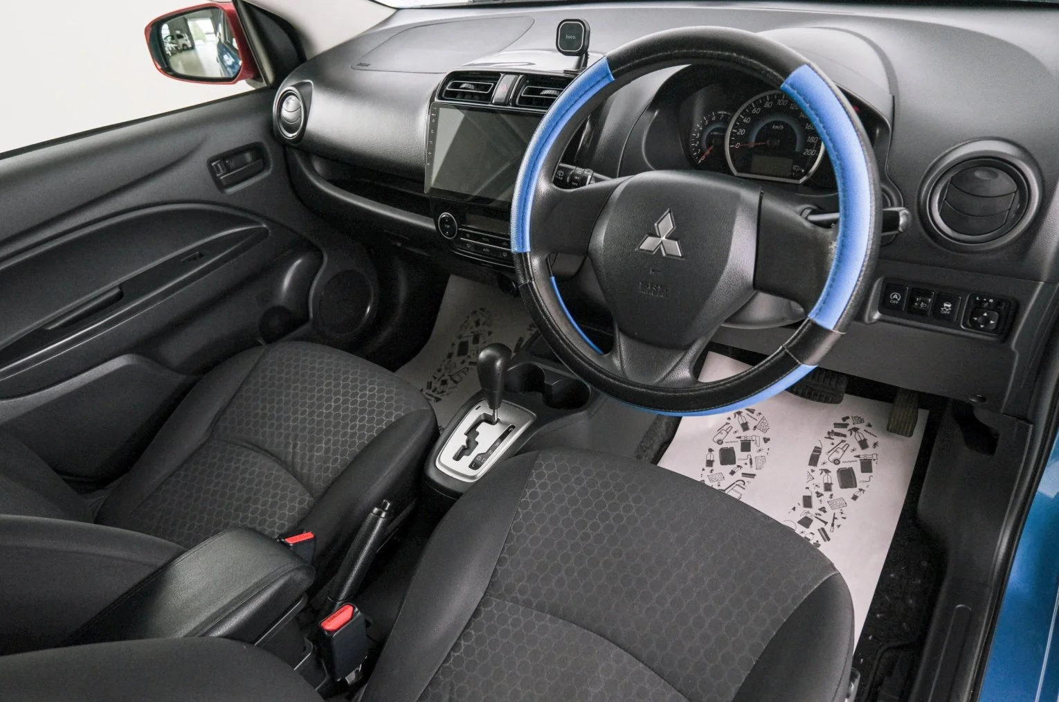 Mitsubishi Mirage 8 из 21