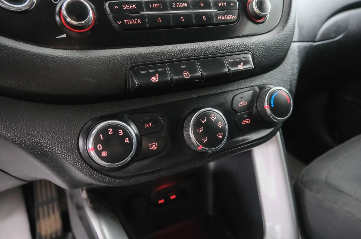 KIA cee'd 16 из 20
