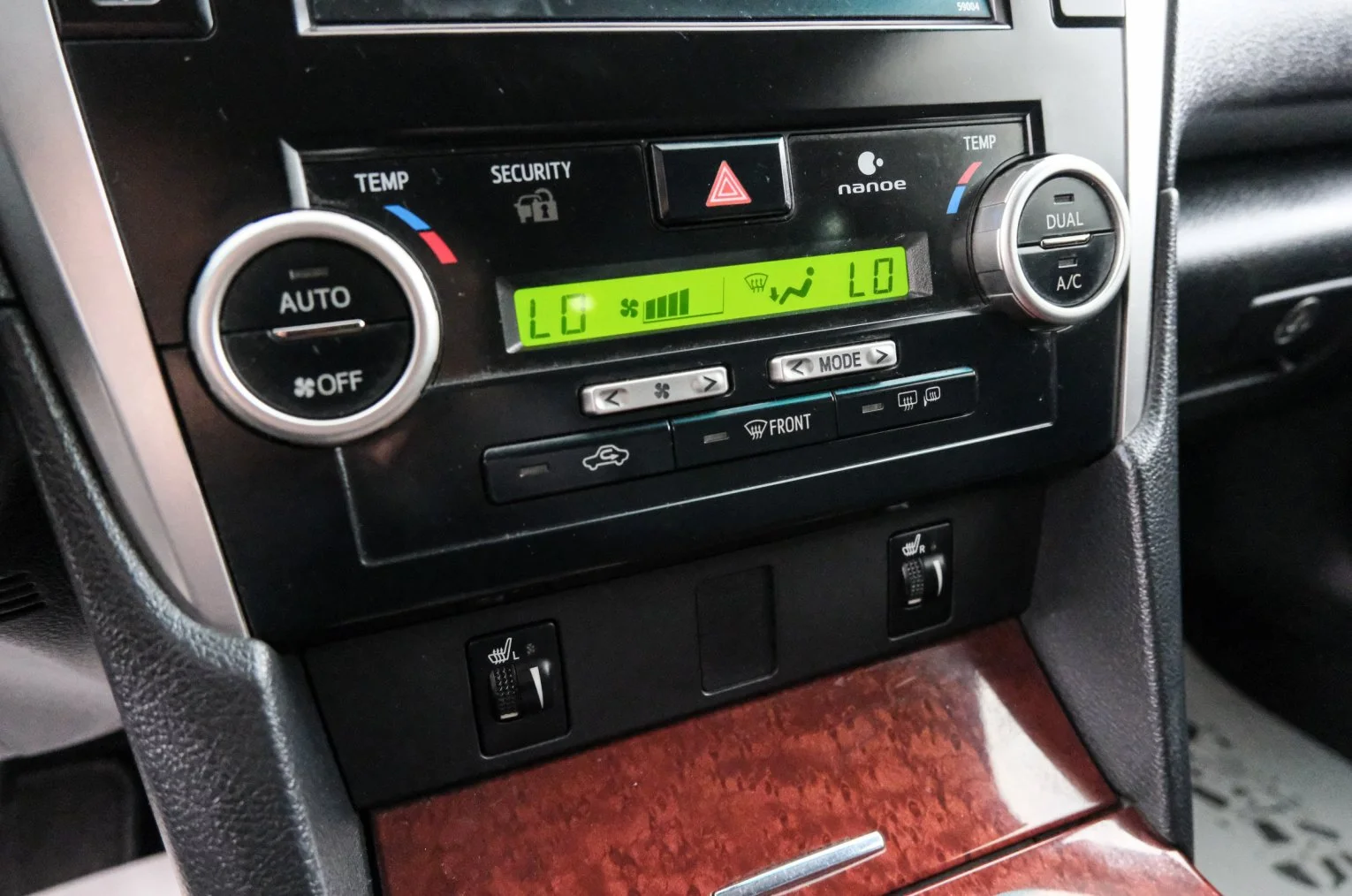 Toyota Camry 17 из 22