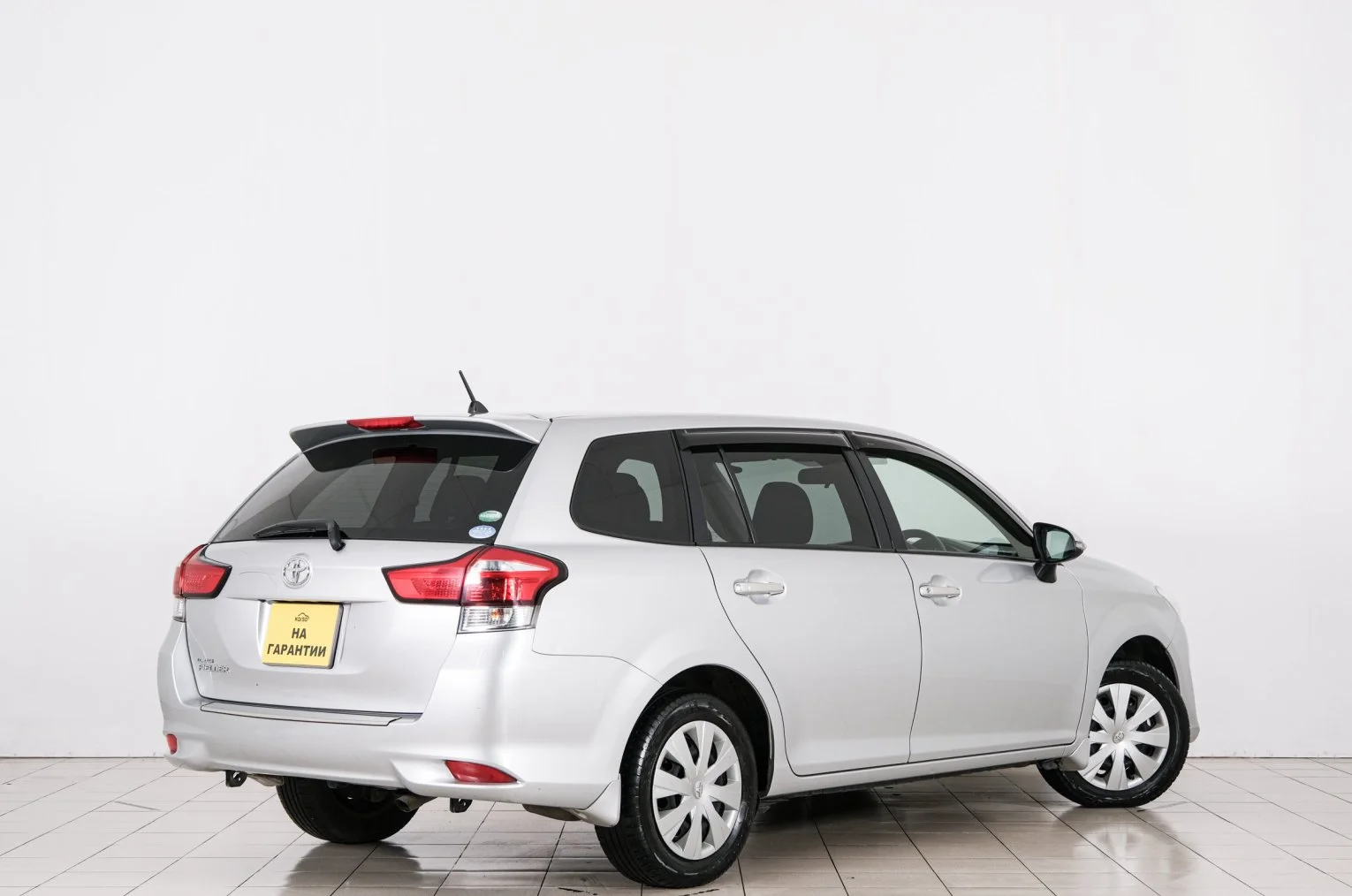 Toyota Corolla Fielder 6 из 6