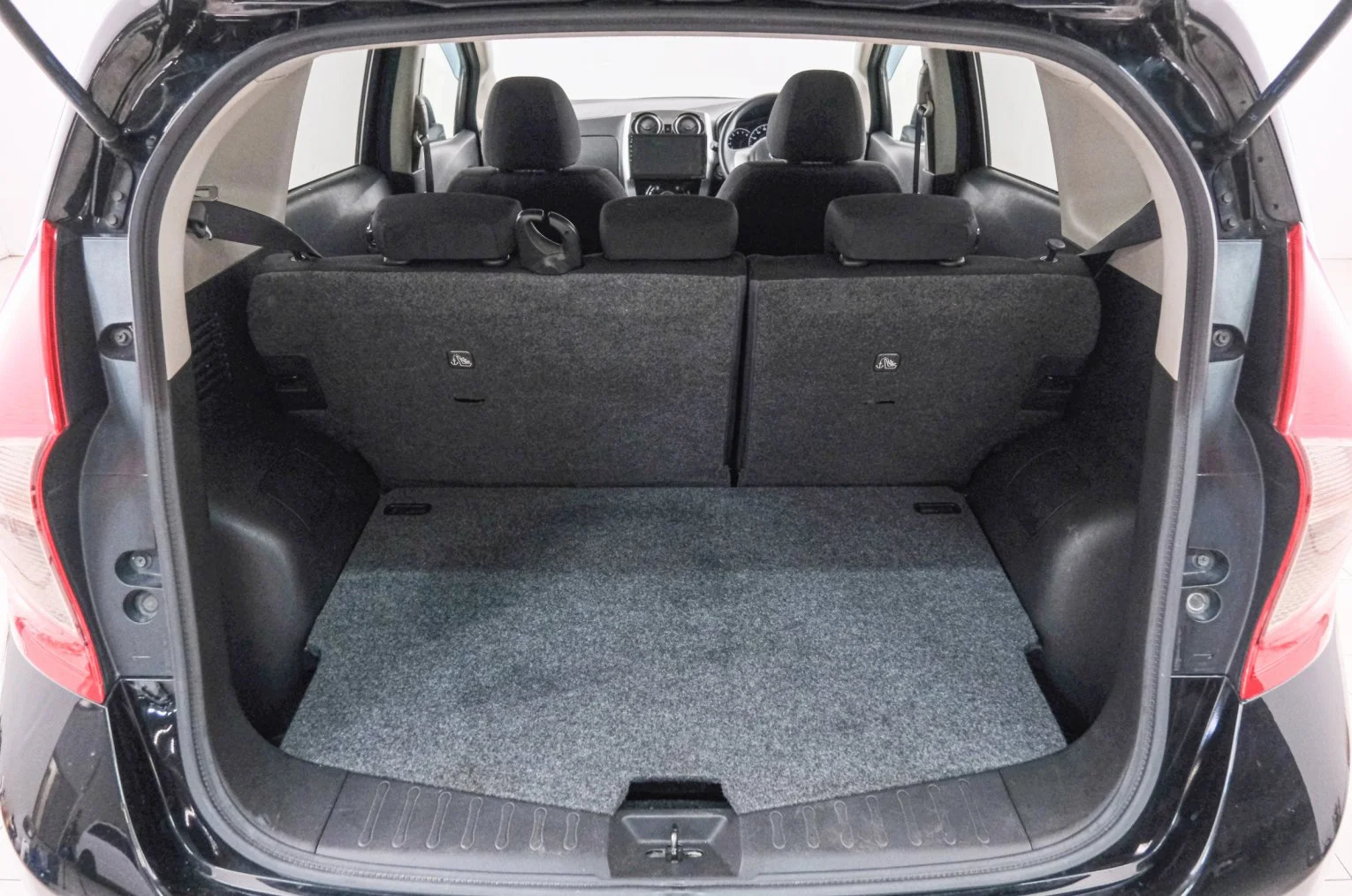 Nissan Note 22 из 22