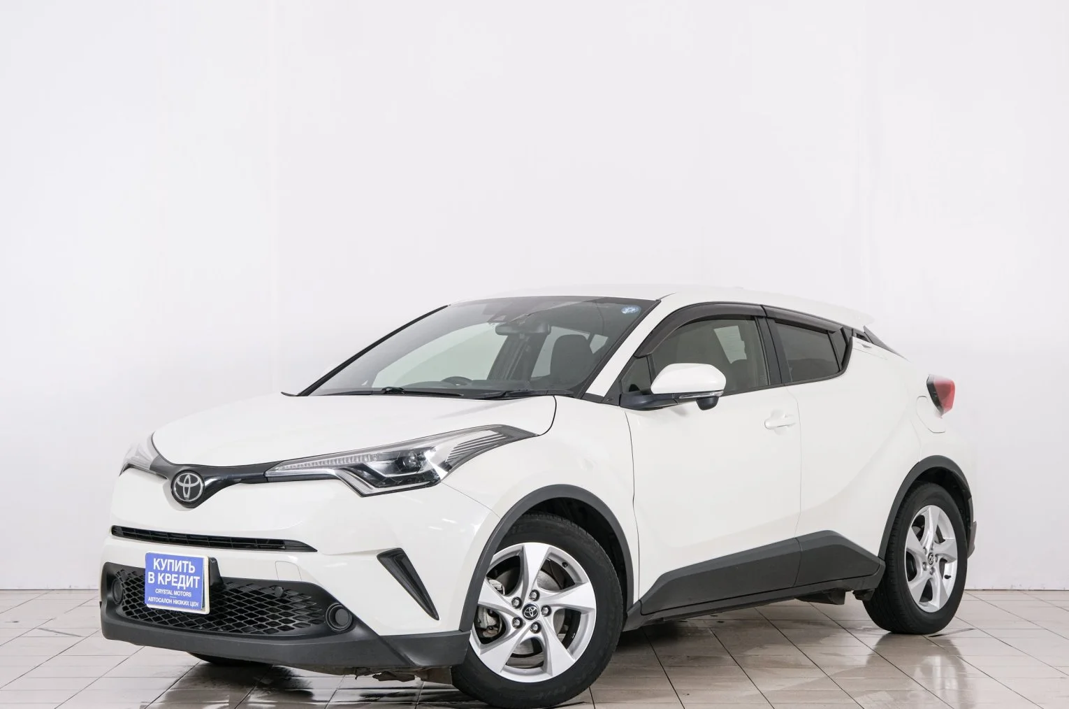 Toyota C-HR 3 из 21