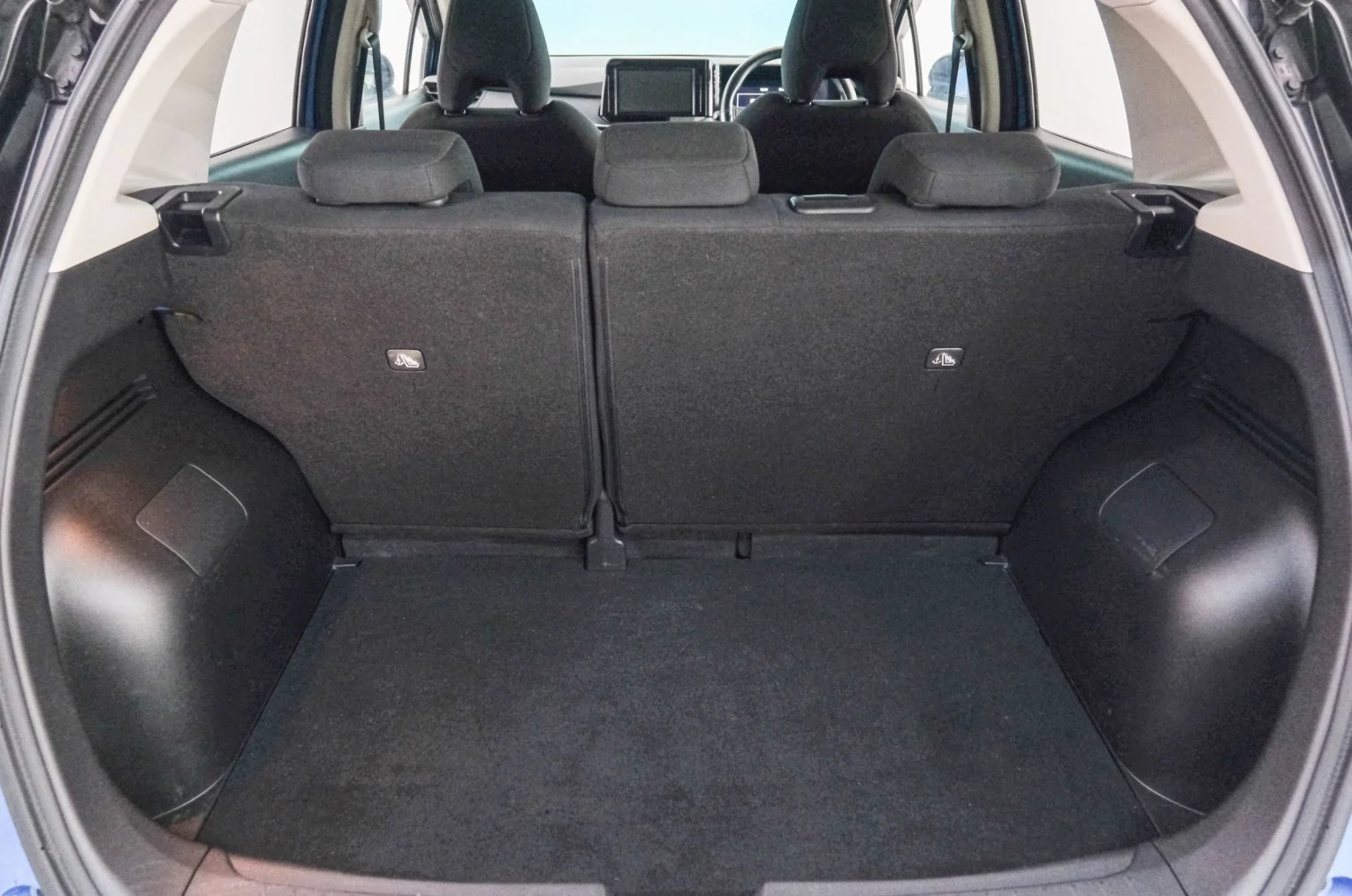 Nissan Note 21 из 21
