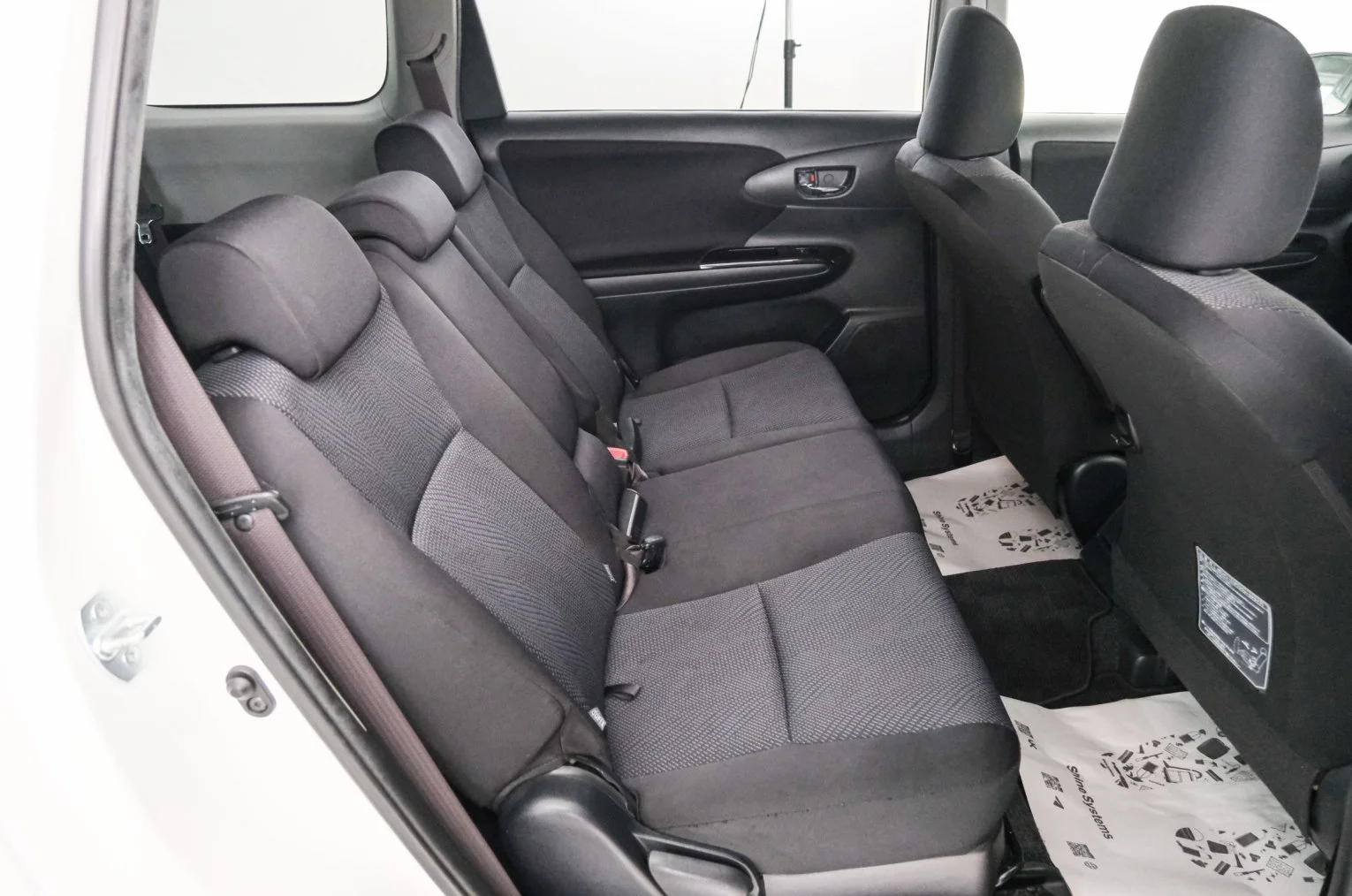 Toyota Wish 20 из 22