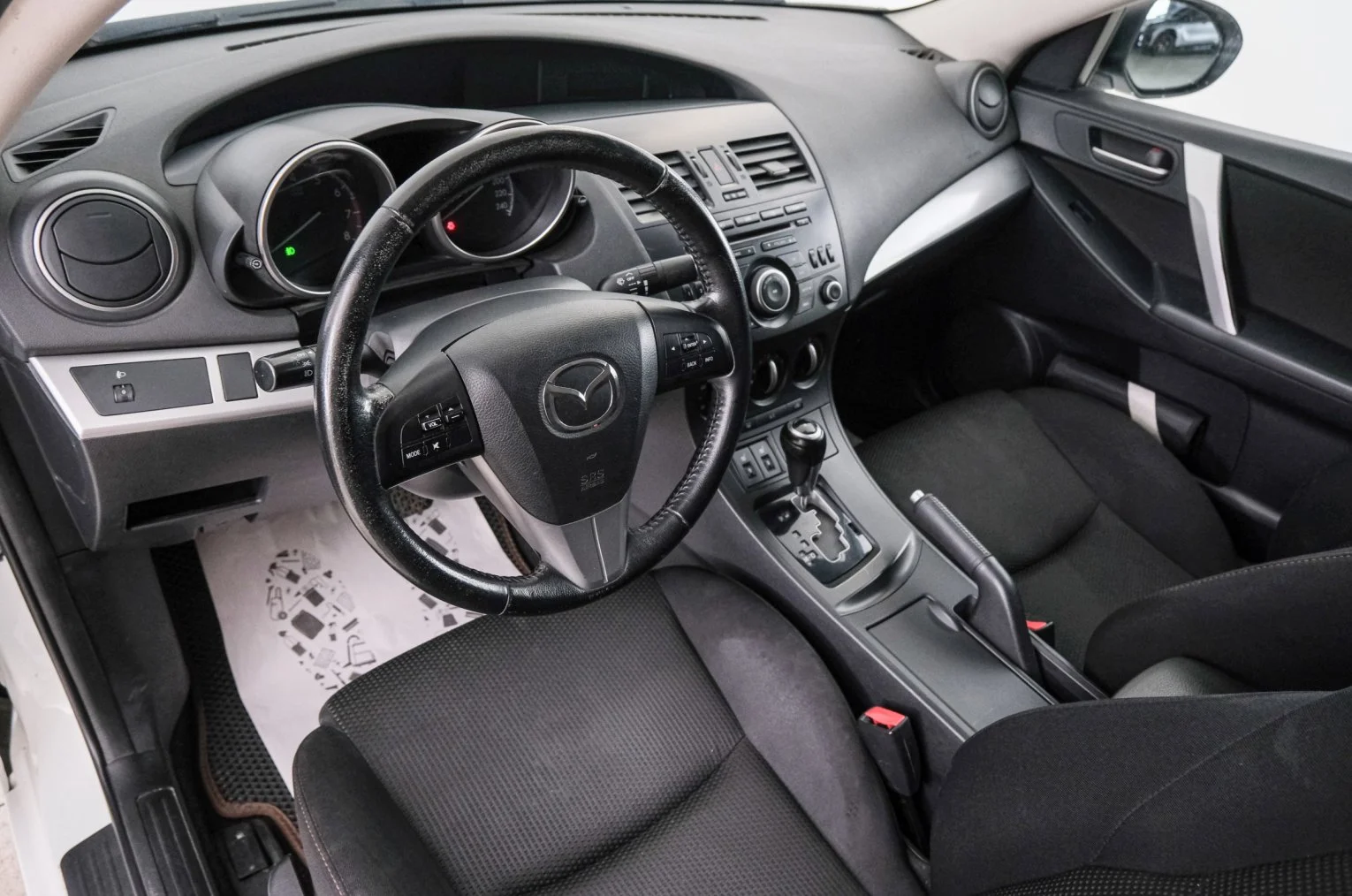 Mazda 3 8 из 21