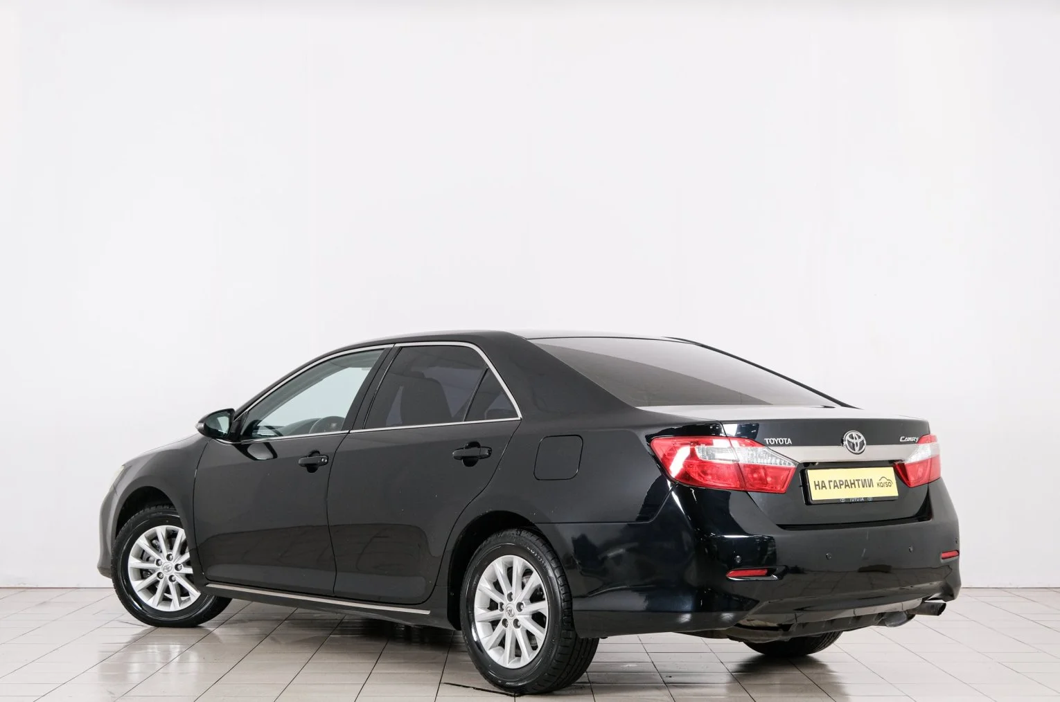 Toyota Camry 4 из 6