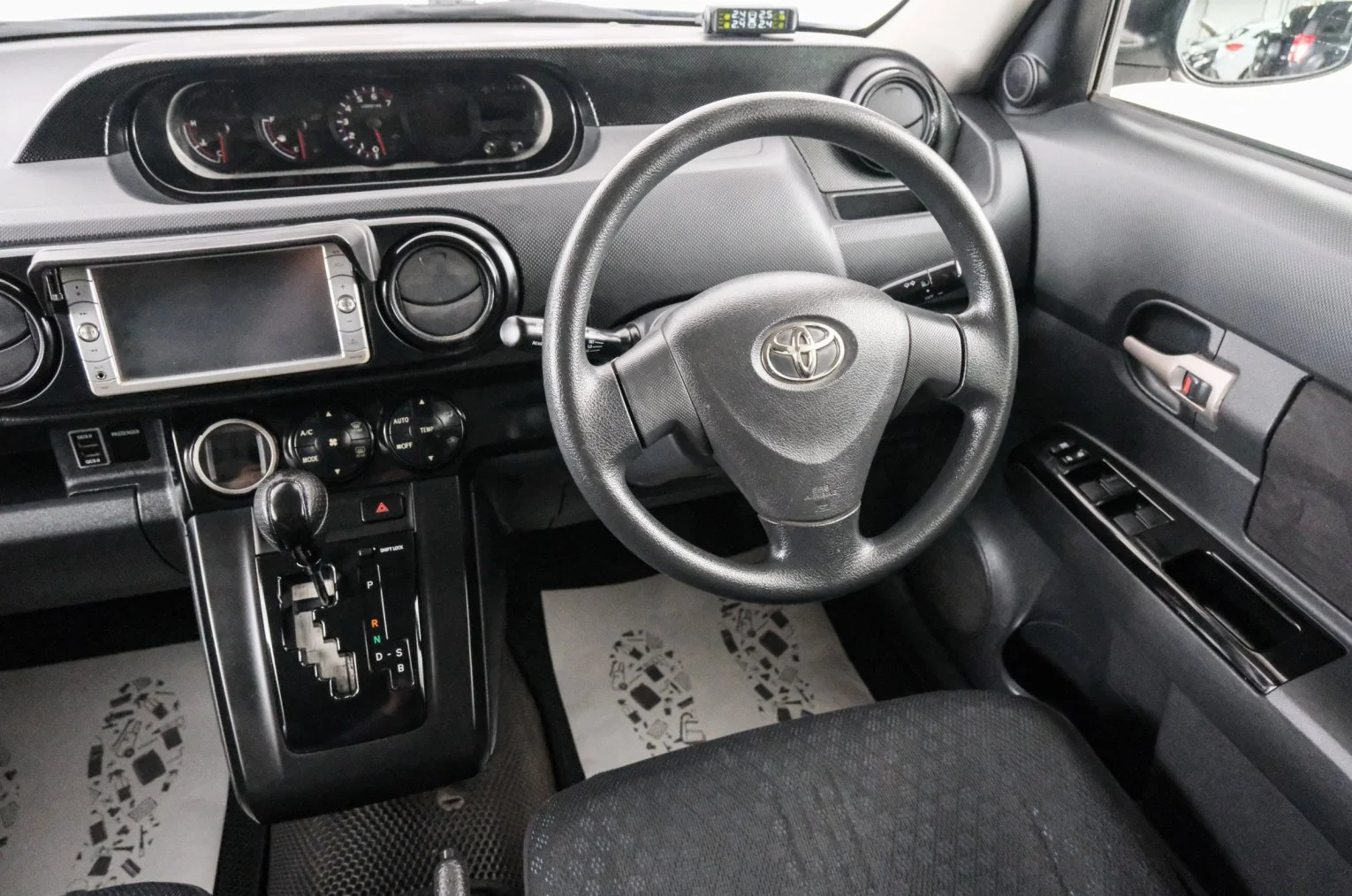 Toyota Corolla Rumion 9 из 21