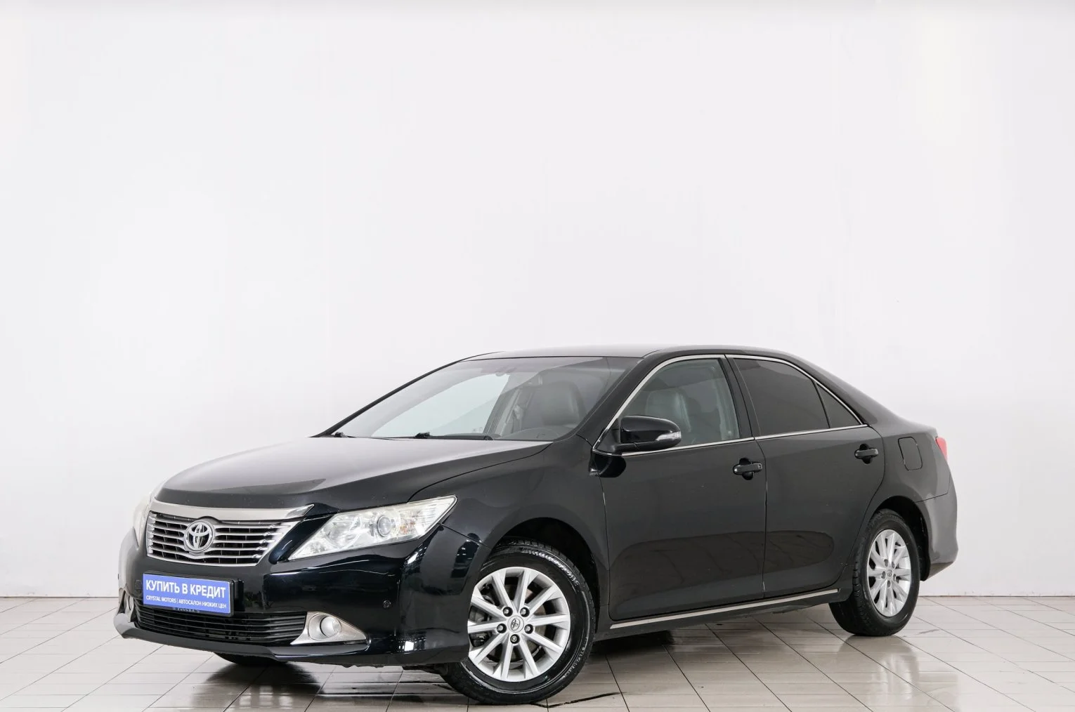 Toyota Camry 3 из 6