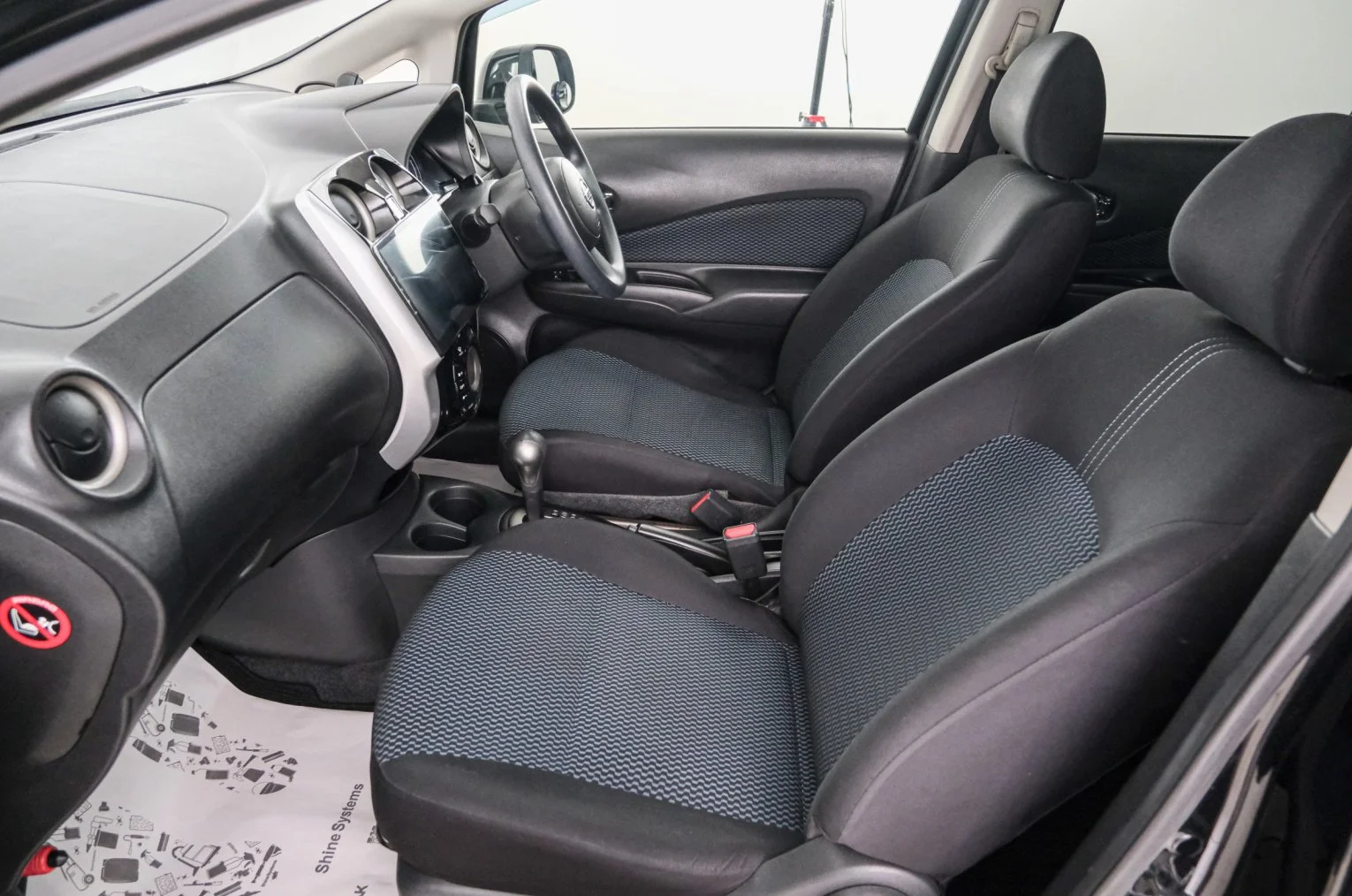 Nissan Note 13 из 22
