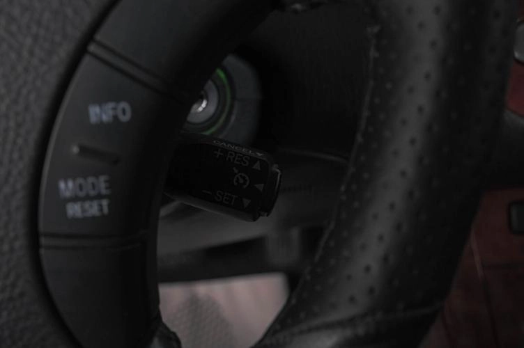 Toyota Camry 18 из 25