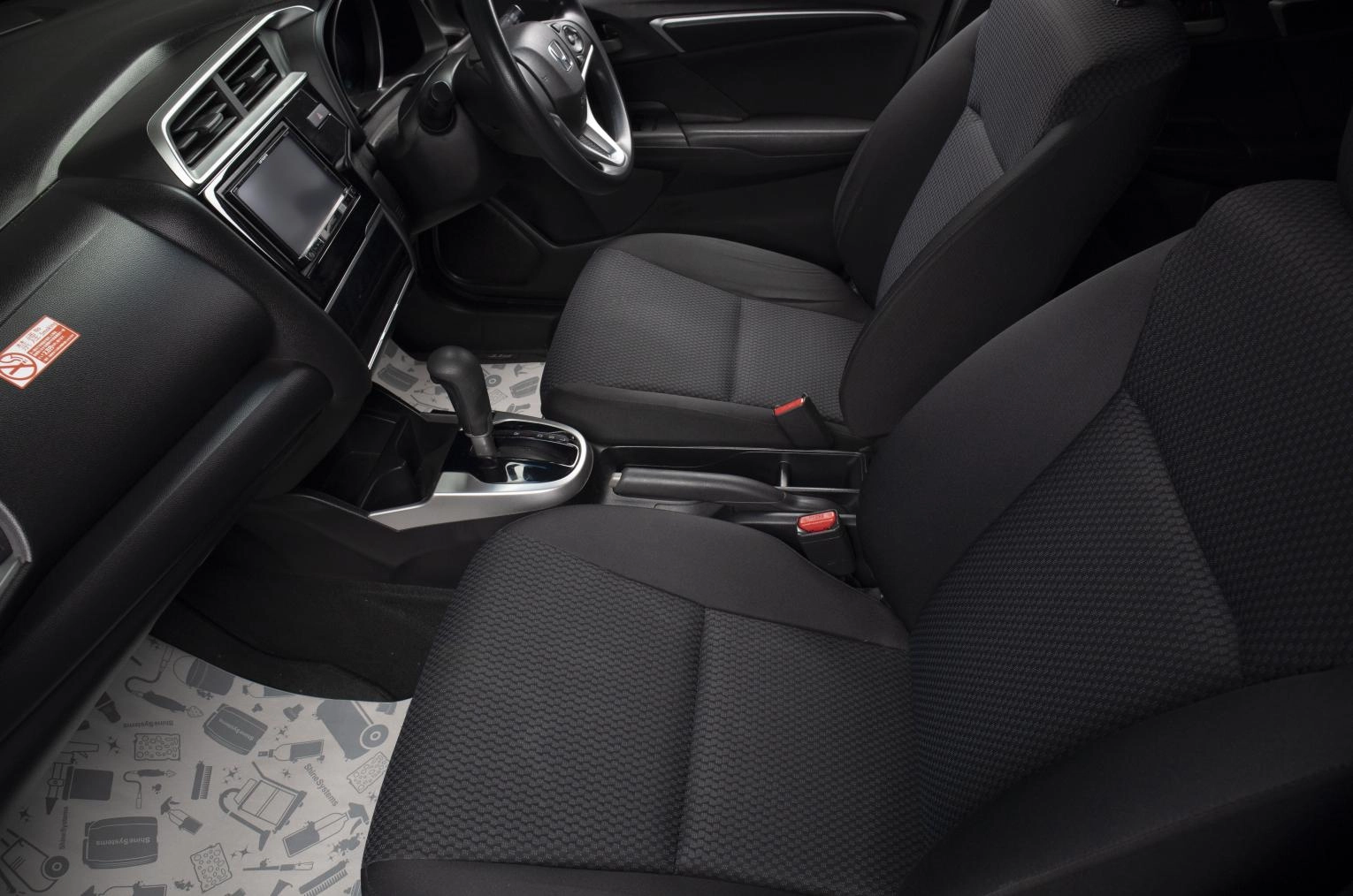 Honda Fit 16 из 18