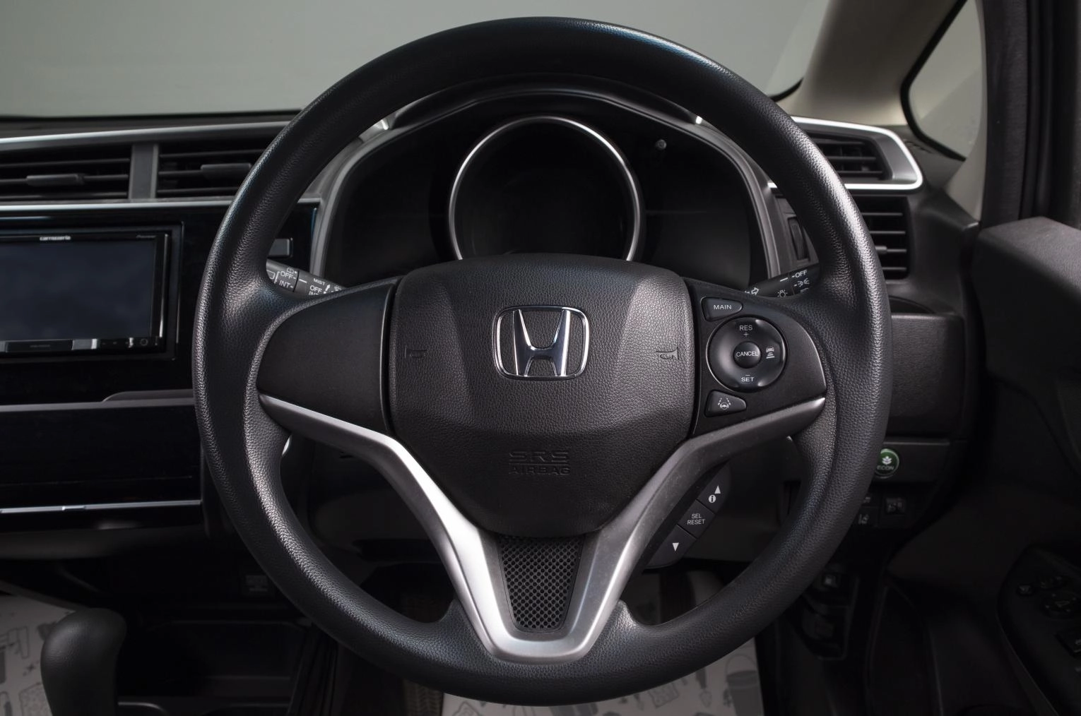 Honda Fit 9 из 18