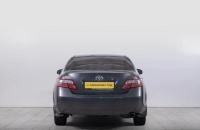 Toyota Camry 4 из 19