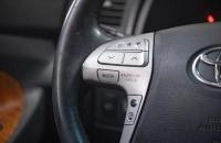 Toyota Camry 12 из 19