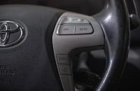 Toyota Camry 13 из 19