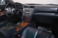 Toyota Camry 16 из 19