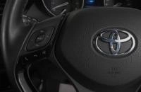 Toyota C-HR 16 из 22