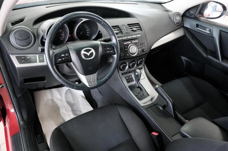 Mazda 3 10 из 23