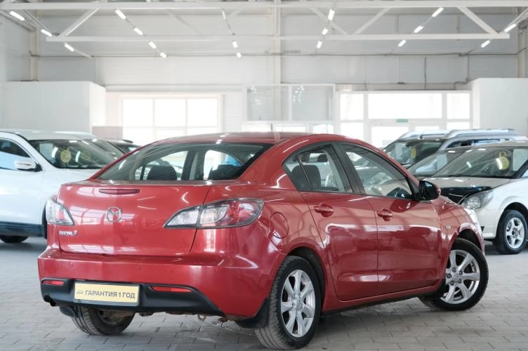 Mazda 3 6 из 23