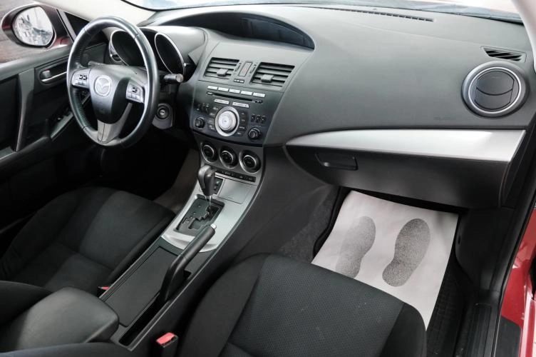 Mazda 3 19 из 23