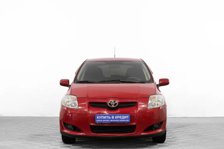 Toyota Auris 2 из 6