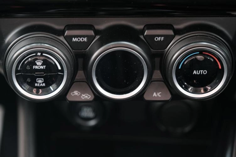 Suzuki Swift 18 из 24