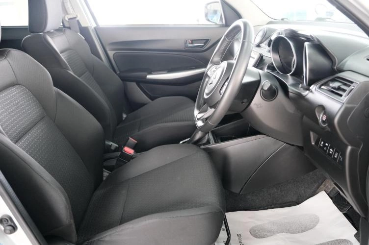 Suzuki Swift 7 из 24