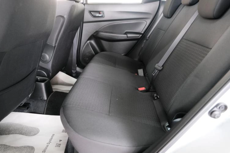 Suzuki Swift 23 из 24