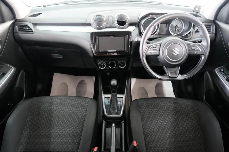 Suzuki Swift 16 из 24