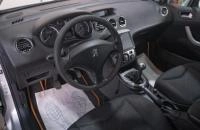 Peugeot 308 8 из 16
