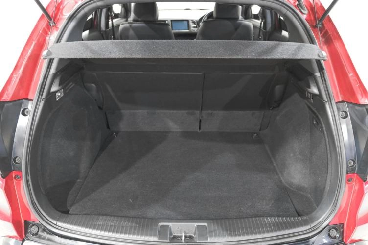 Honda Vezel 23 из 23