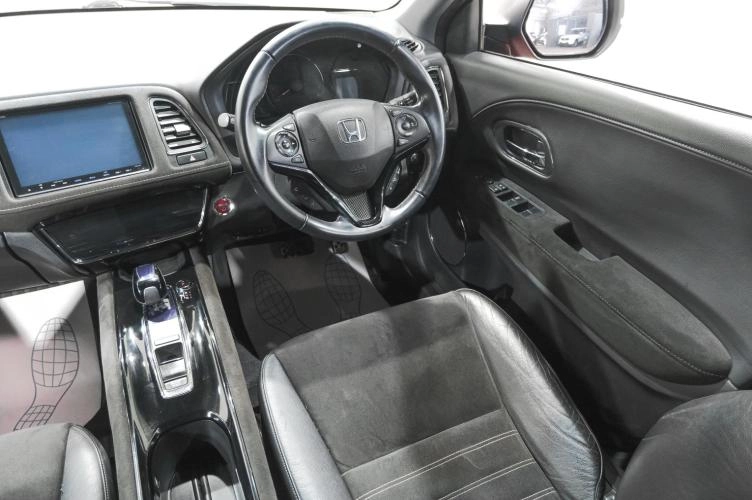 Honda Vezel 11 из 23