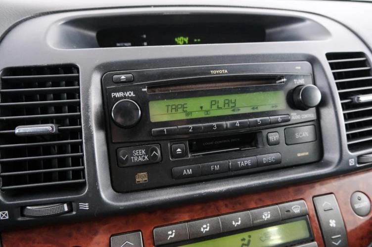 Toyota Camry 15 из 23