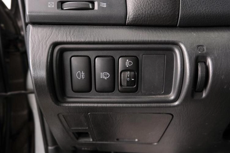 Toyota Camry 19 из 23